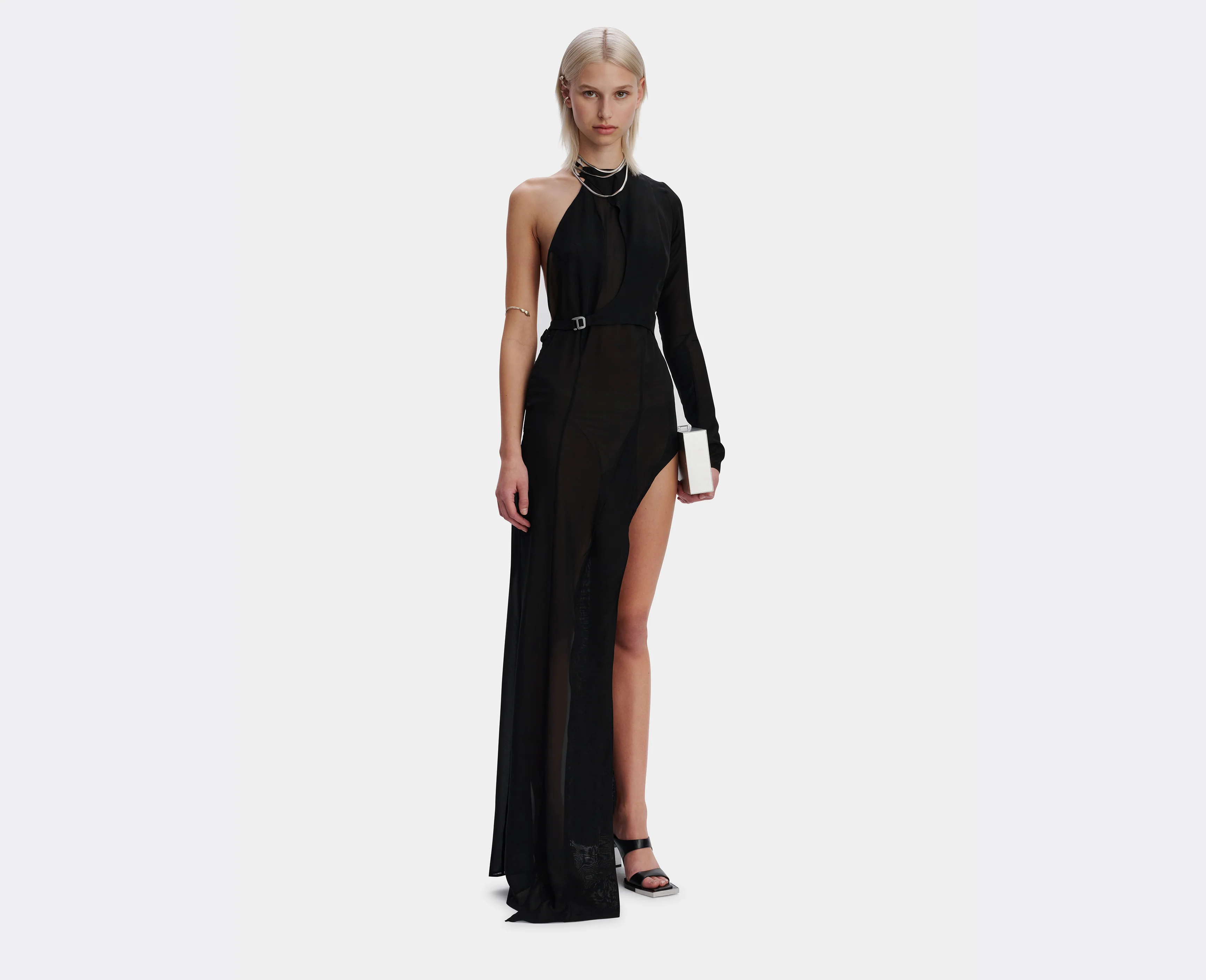 SOLITAIRY EVENING DRESS - Image 3