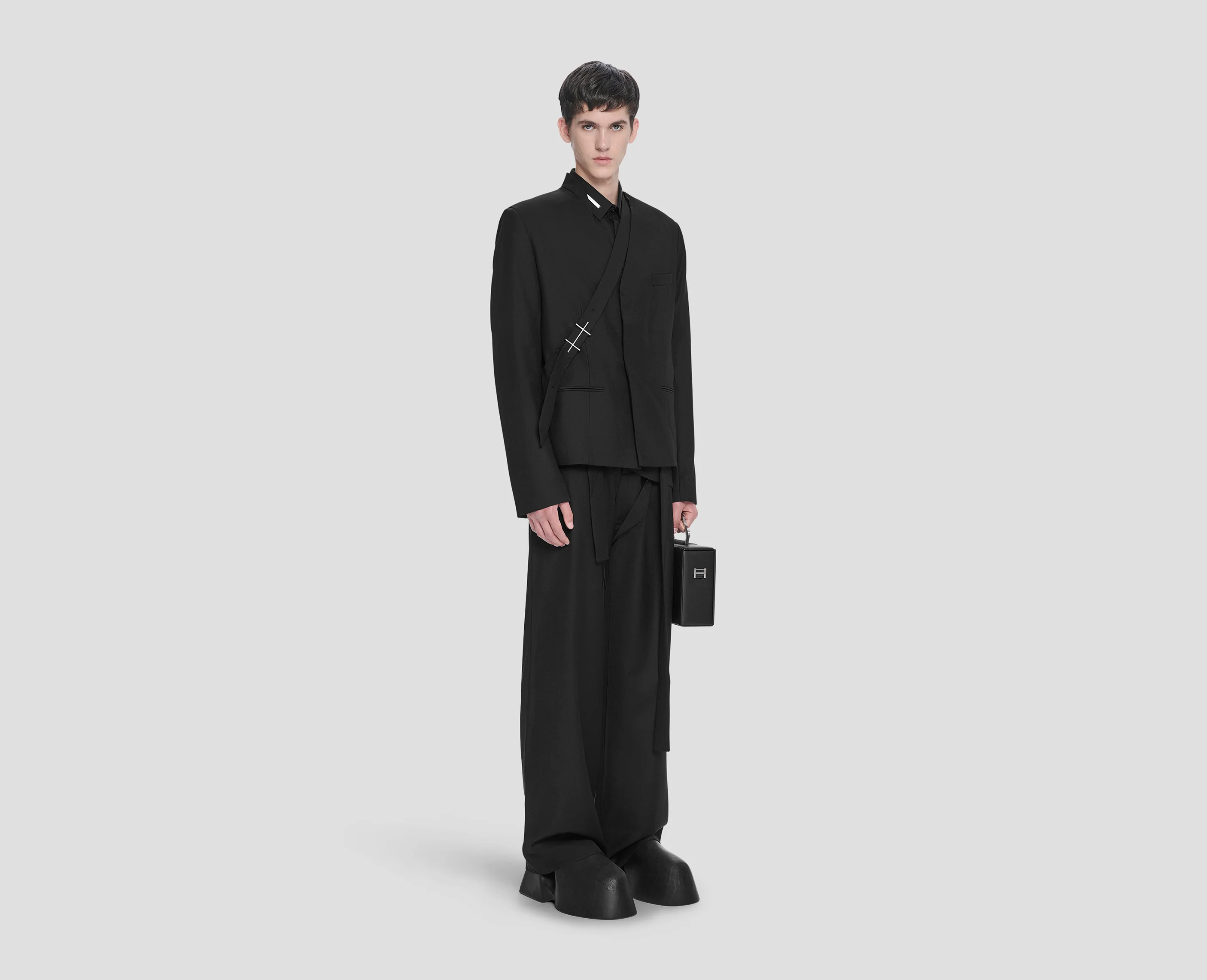 AEGIS BLAZER - Image 3