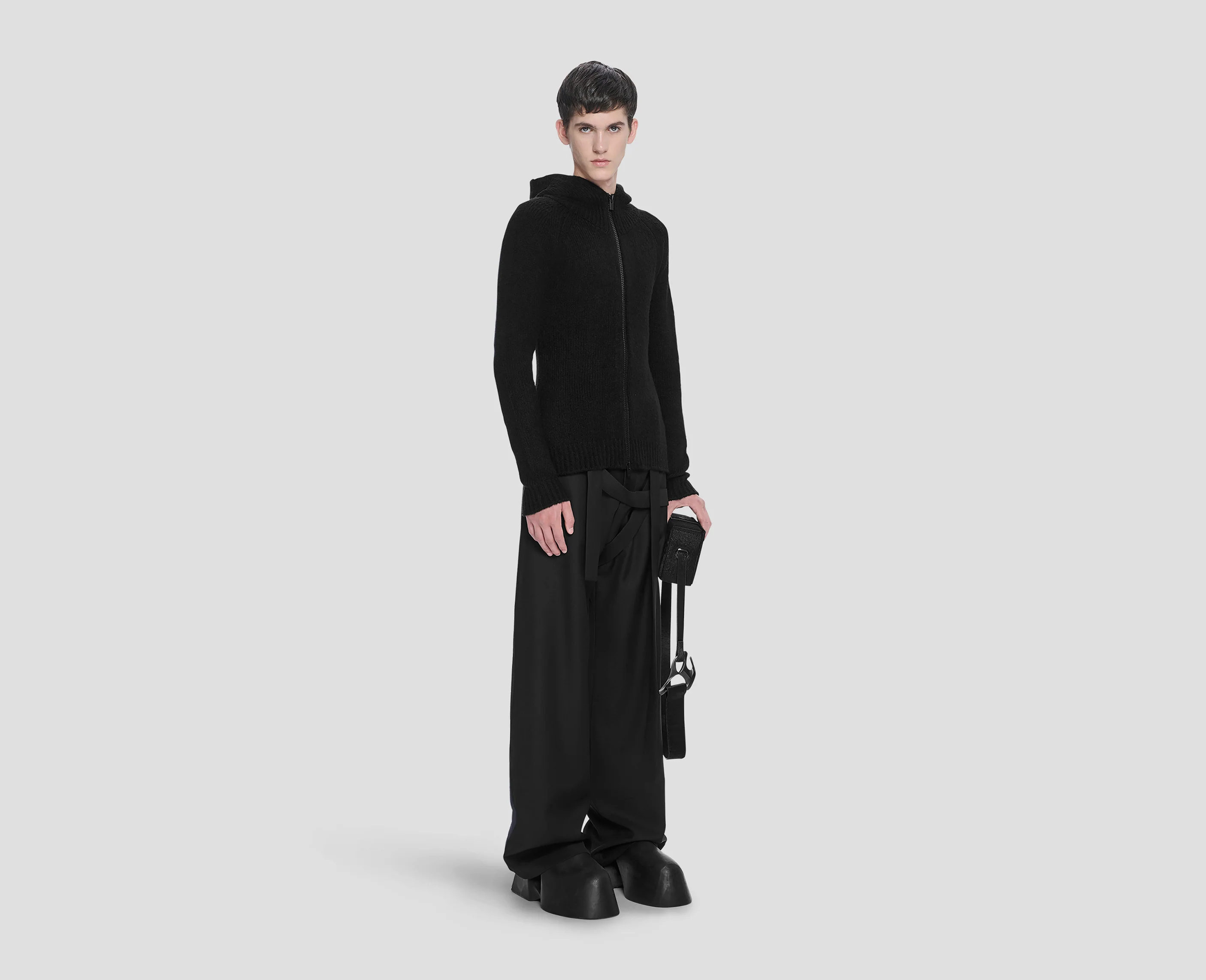 INVIOLA CASHMERE HOODIE - Image 9