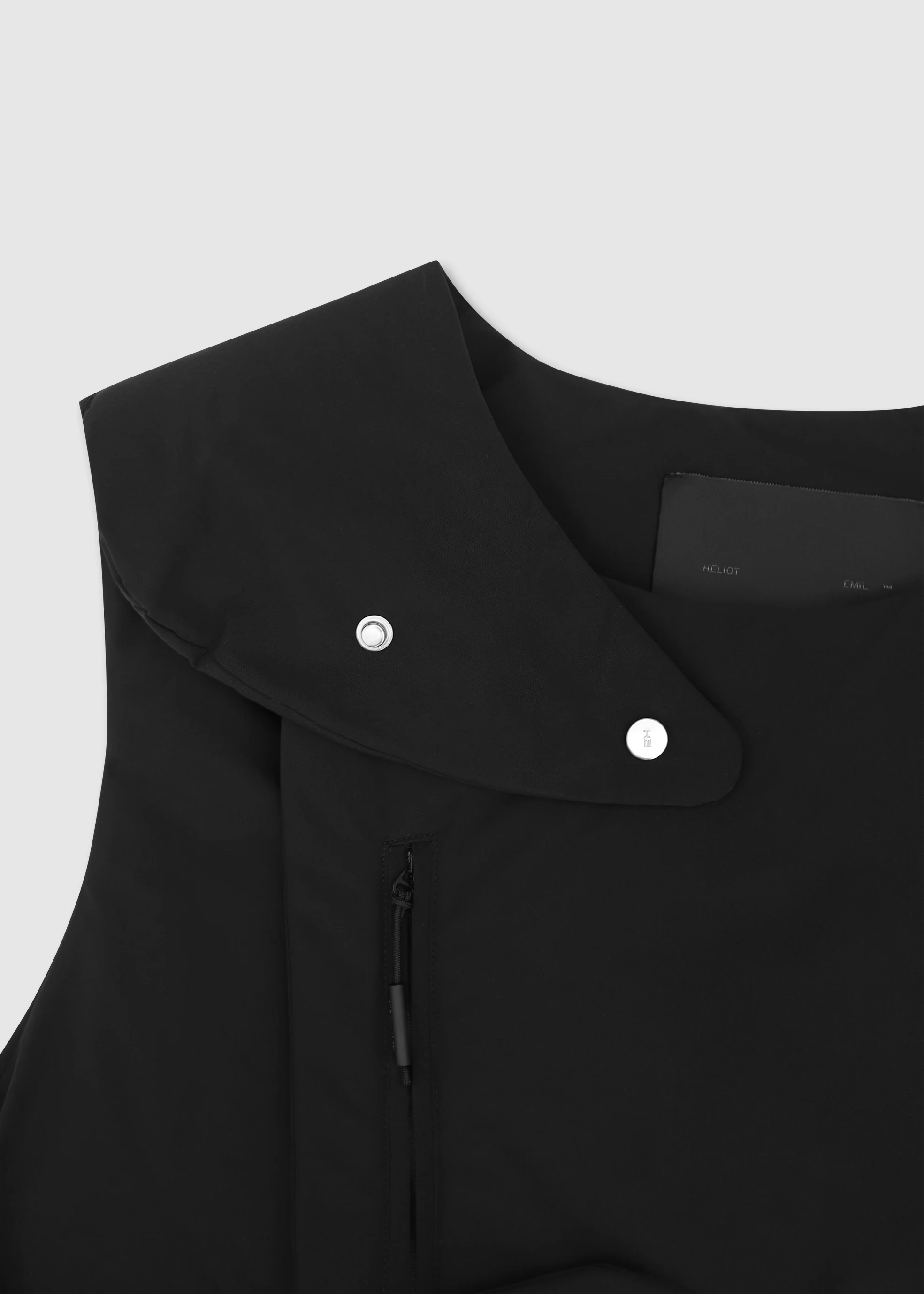 DEFENSIO TAILORED VEST - Image 10
