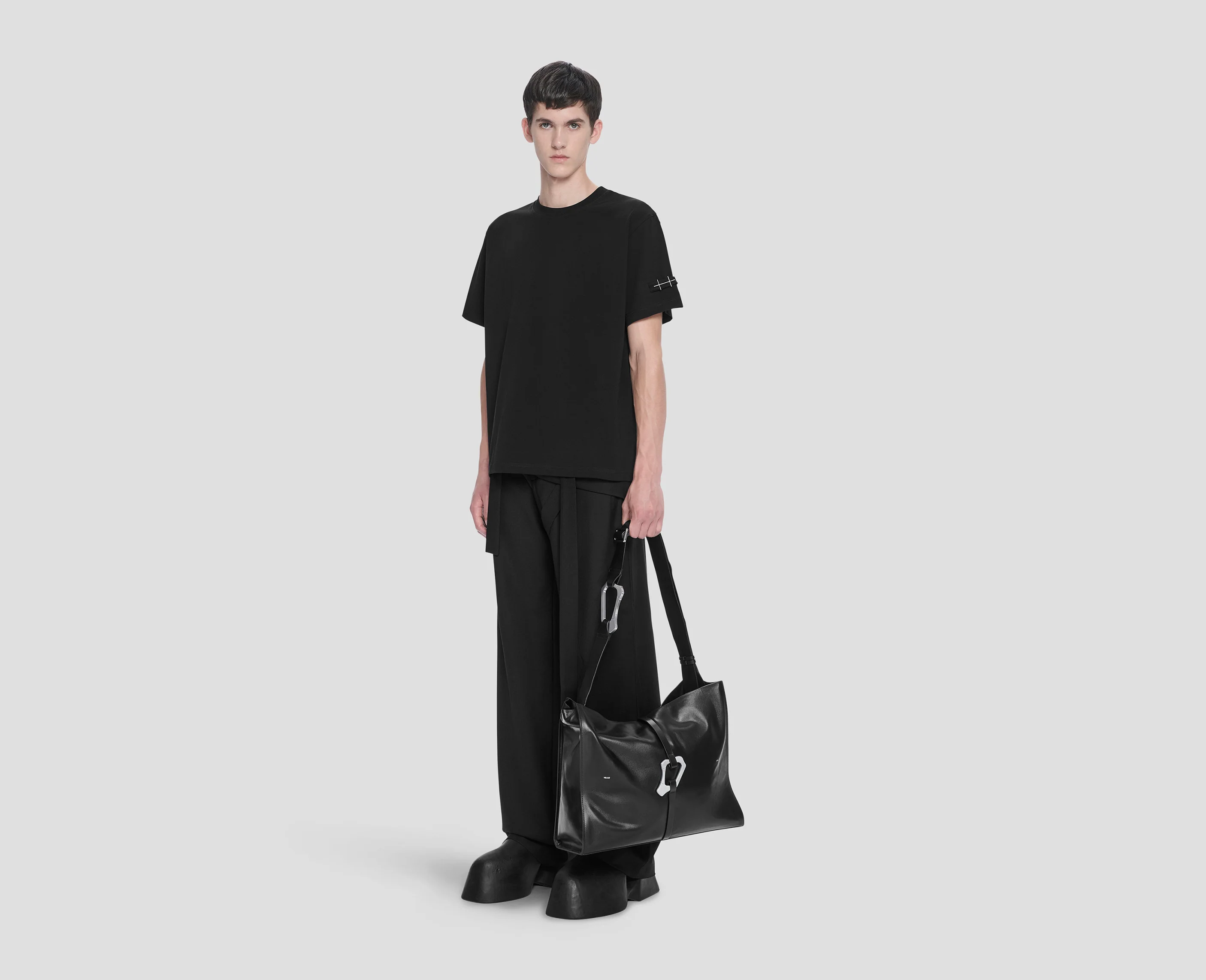 ARMBAND T-SHIRT - Image 3