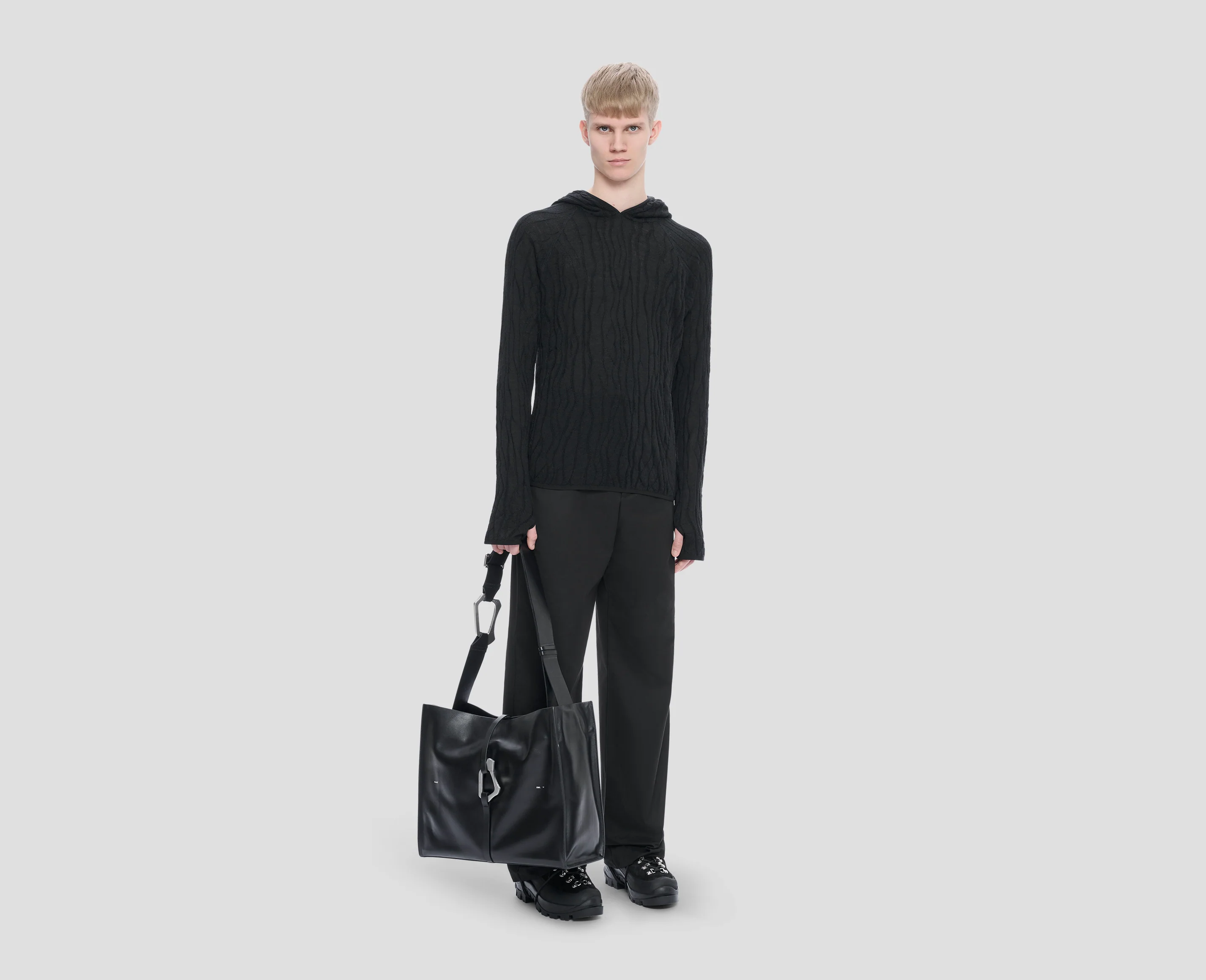 SORTSOL KNIT HOODIE - Image 4