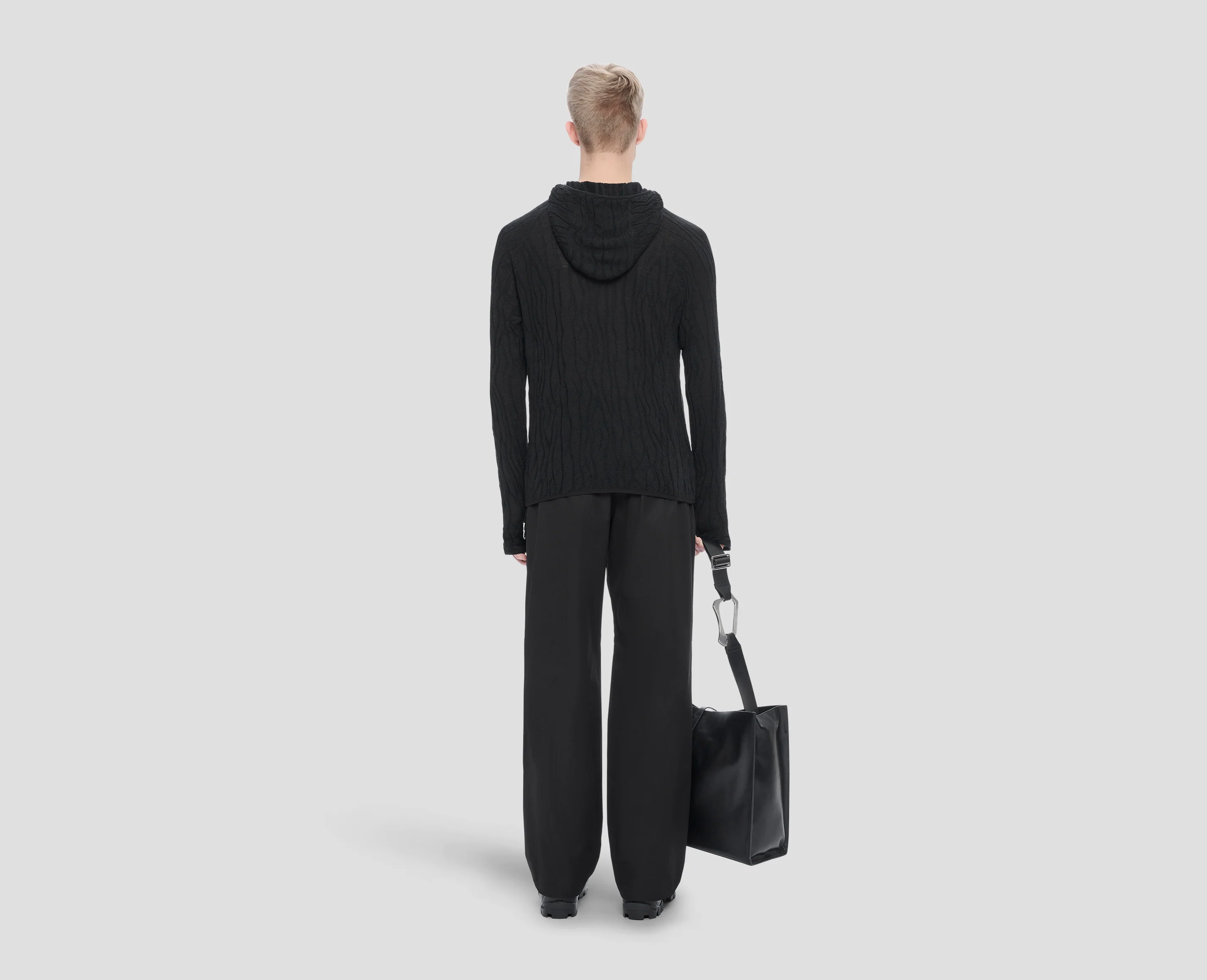 SORTSOL KNIT HOODIE - Image 5