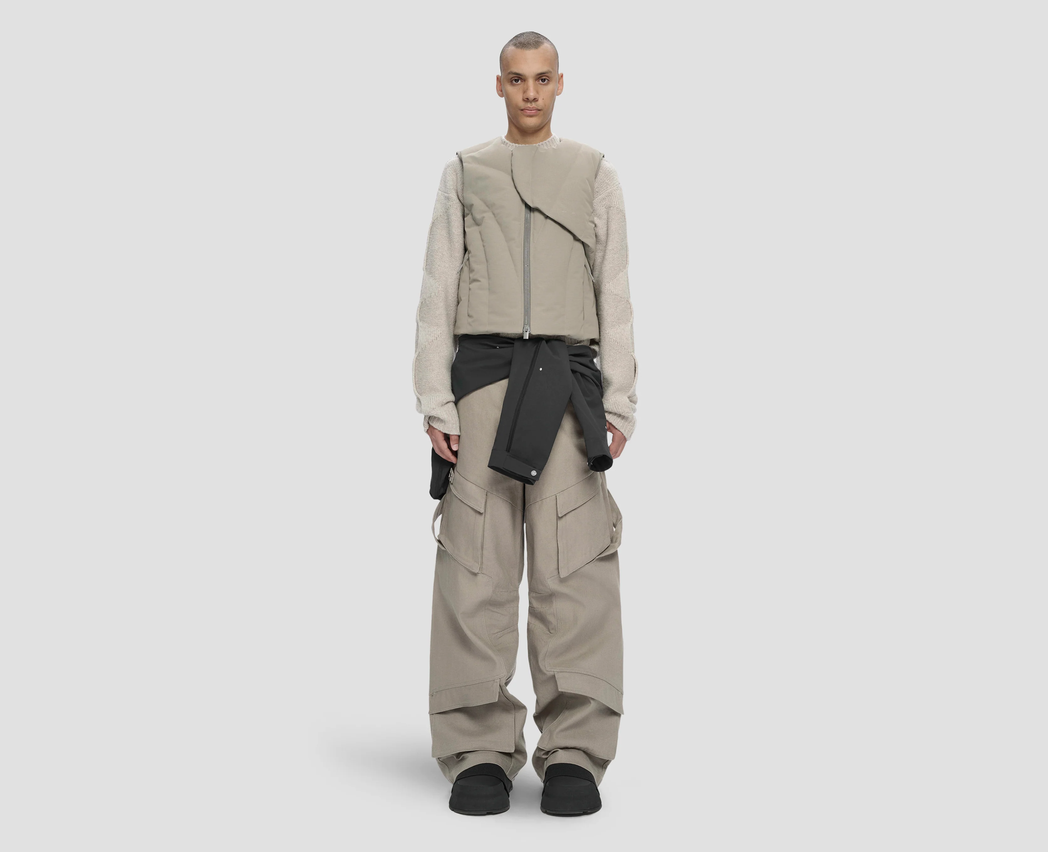 VISUS DOWN VEST - Image 2